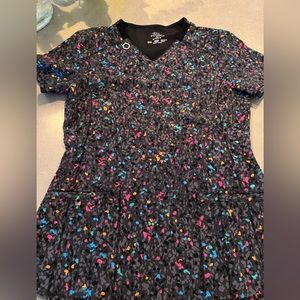 Cherokee Infinity Scrub Top